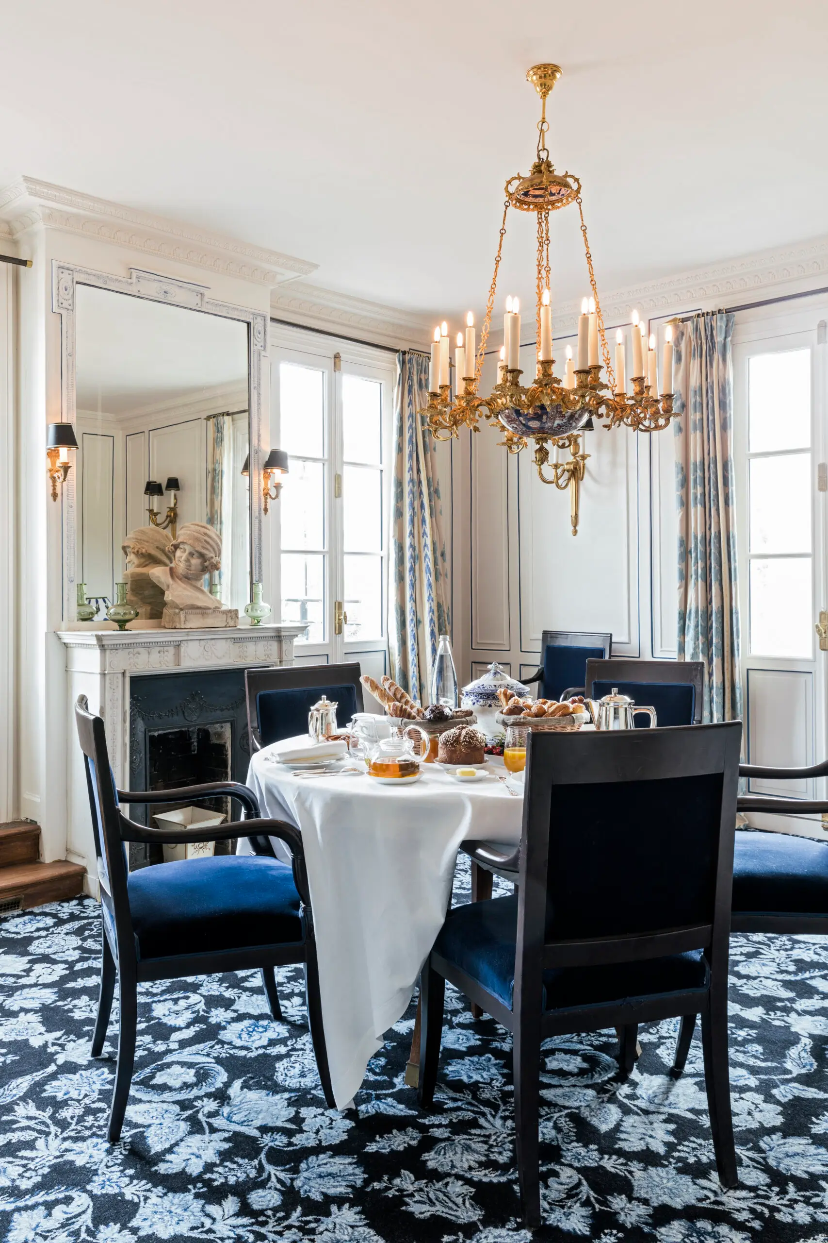 LAURENT PETIT DEJEUNER